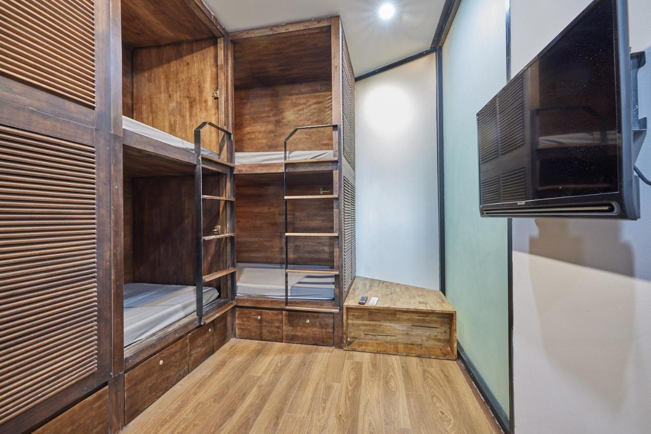 The Garden Capsule Hotel Дананг Екстериор снимка