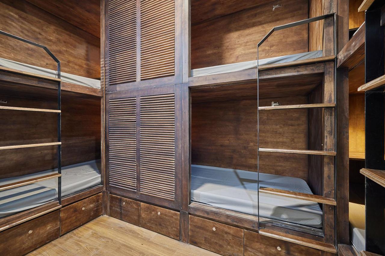 The Garden Capsule Hotel Дананг Екстериор снимка