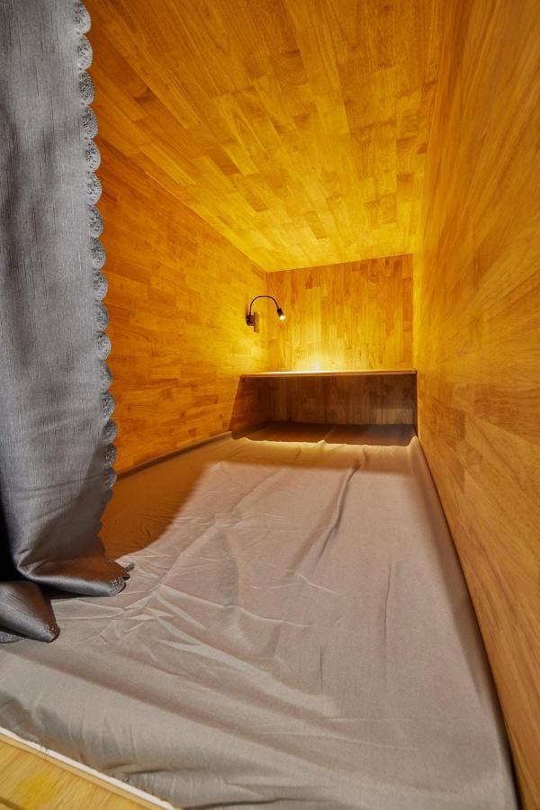 The Garden Capsule Hotel Дананг Екстериор снимка